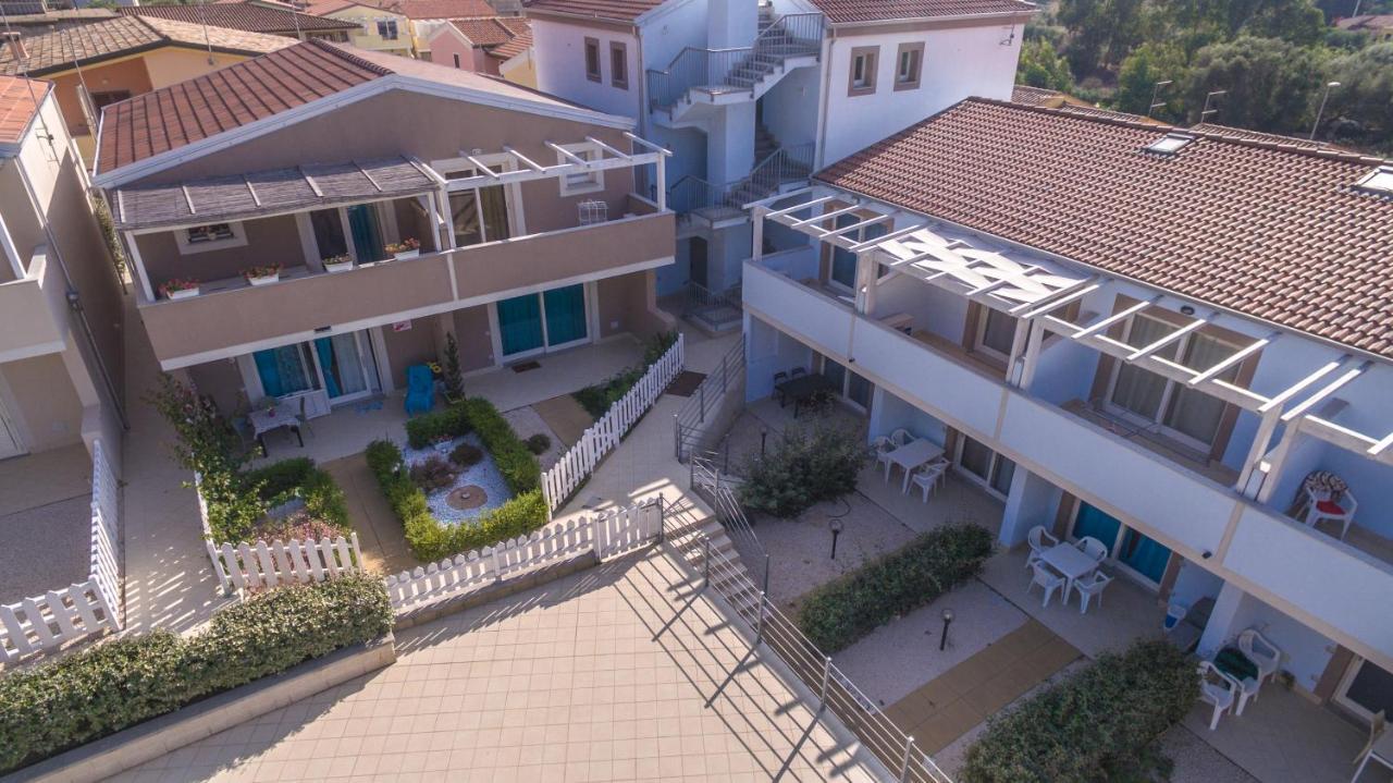 Villetta Morello Climatizzata Con Giardino Privato Viddalba Bagian luar foto